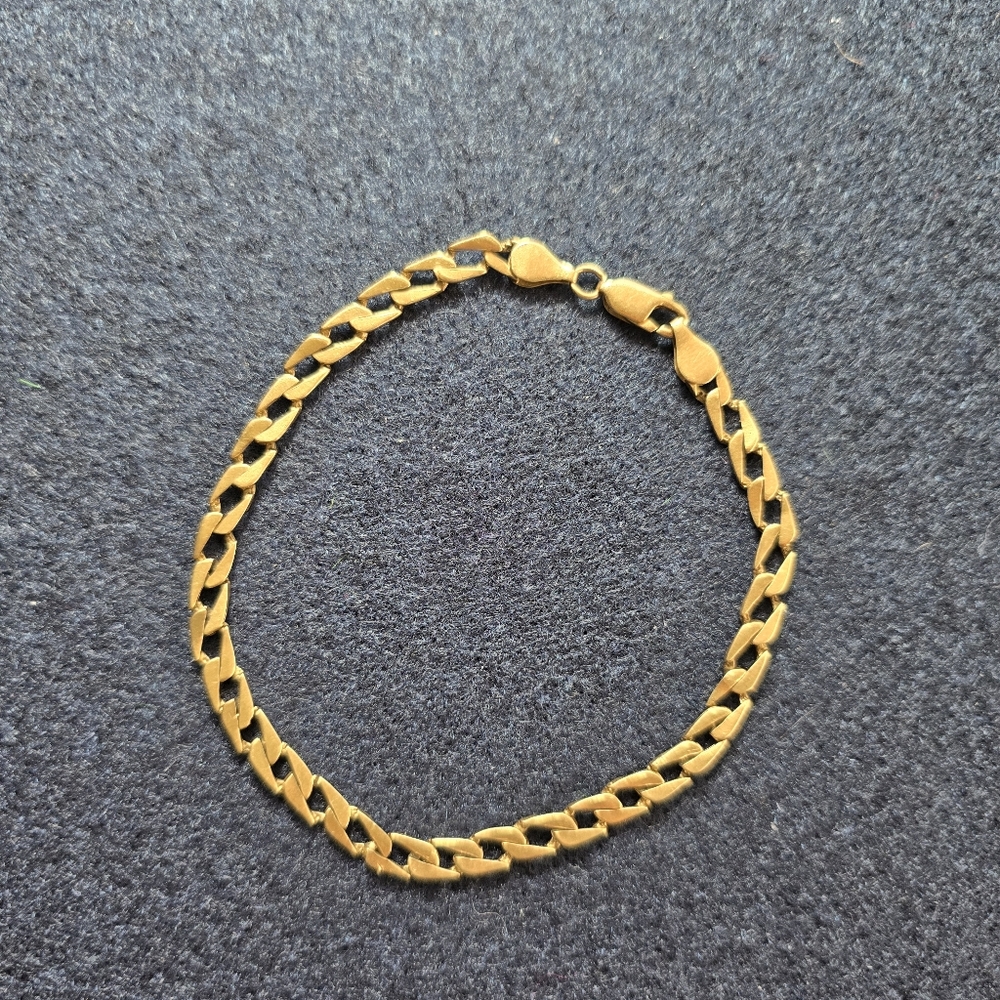 14k Gold Figaro Chain Mens Bracelet